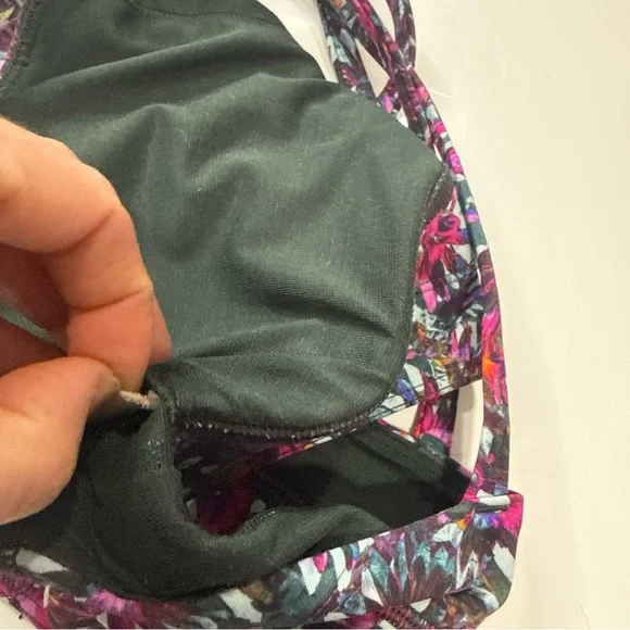 Lululemon Energy Sports Bra Women's 8 Floral Crossback Cup Pads A020126 - Picture 4 of 4
